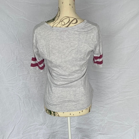 Hello kitty t-shirt - Picture 2 of 2